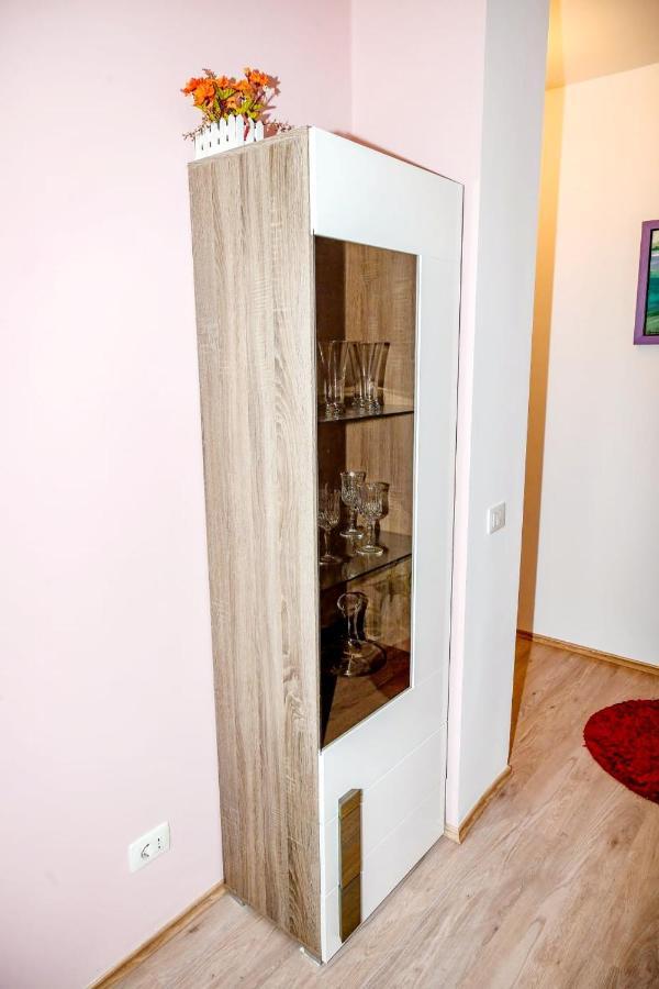 Happy Stories' Apartment In City Centre Шкодер Экстерьер фото